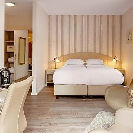 Der Romantik-hof Greetsiel Hotel