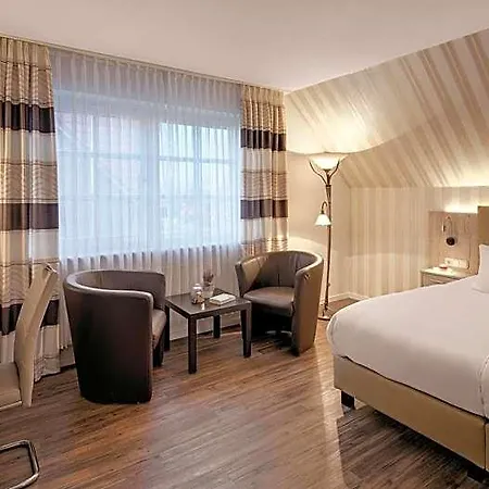 فندق Der Romantik-hof Greetsiel 4*